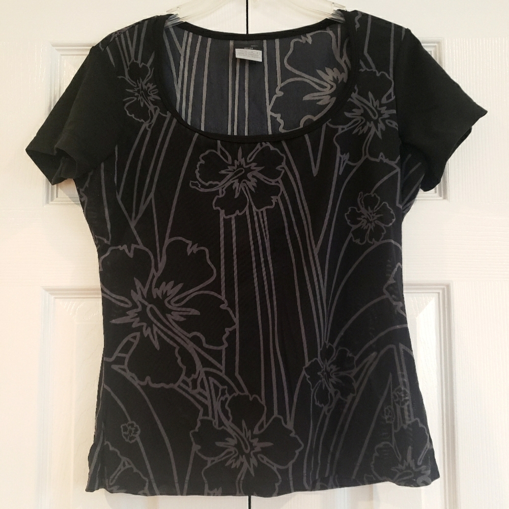 Women's Nike Dry Fit - Size Medium - Black/Grey